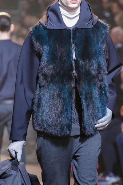 Look 26
